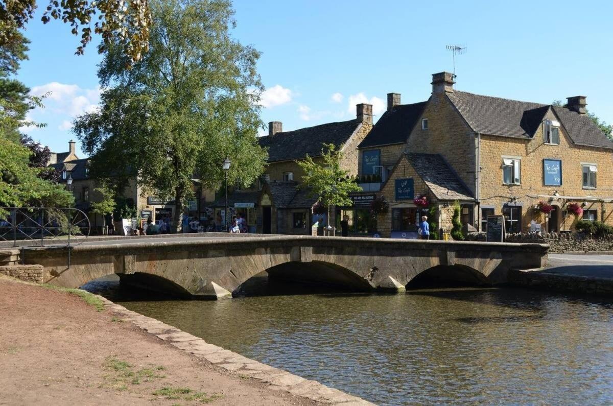 Clover Crest - 2-Bedroom House Bourton-on-the-Water Bagian luar foto